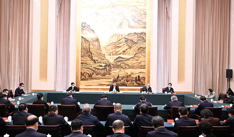 5月17日上午，中共中央總書記、國家主席、中央軍委主席習(xí)近平在陜西西安主持中國－中亞峰會前夕，專門聽取陜西省委和省政府工作匯報，發(fā)表了重要講話。